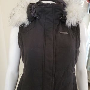 Grey Craghoppers faux fur-trim insulated vest